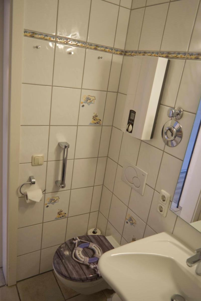 Inselblume 80 - Gemuetliche Ferienwohnung, Blick Auf Die Fehmarnsundbruecke Burgtiefe auf Fehmarn Luaran gambar